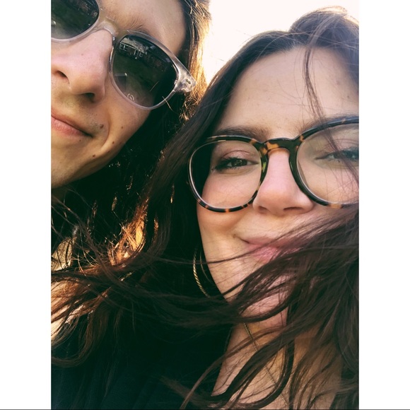 Meet your Posher, Caitlyn - Picture 1 of 5